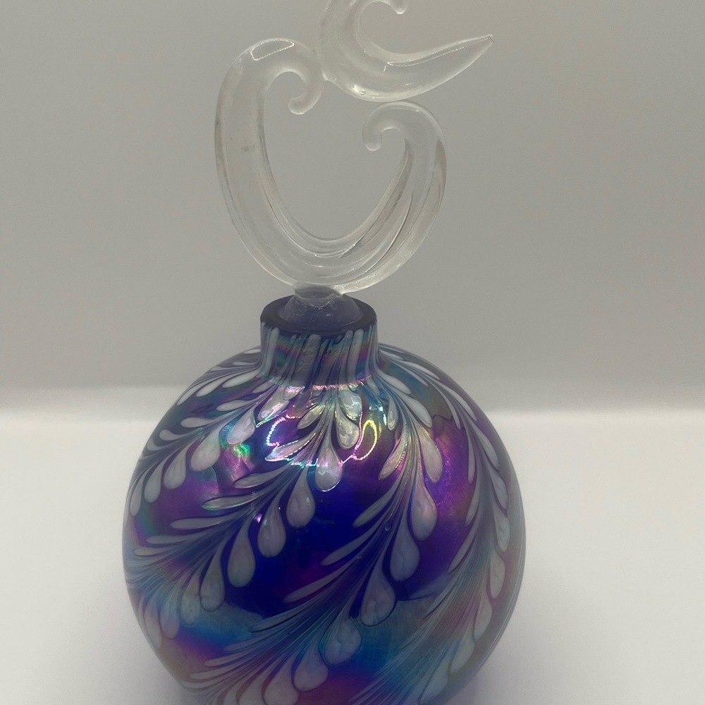 VTG Art Nouveau GOLDEN CROWN Iridescent Blue /White Artsy Stopper Perfume Bottle